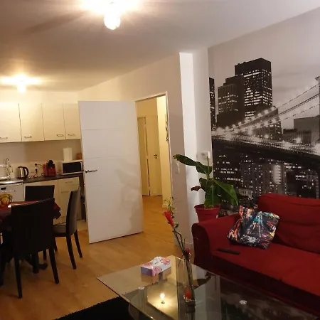Grand F3 CONFORTABLE 5 mn de Paris et proche Disneyland Maisons-Alfort Exterior foto