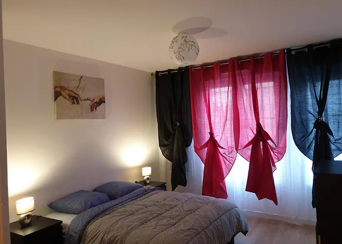 Grand F3 CONFORTABLE 5 mn de Paris et proche Disneyland